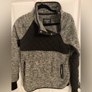 Abercrombie & Fitch Asymmetrical Snap-Up Fleece pullover